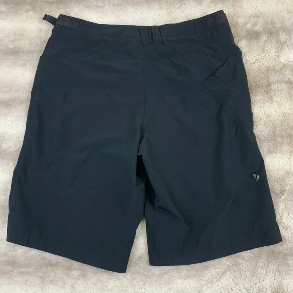 Sugoi Men Black Mountain Bike Shorts Adjustable Waist Performance Cycling Size M